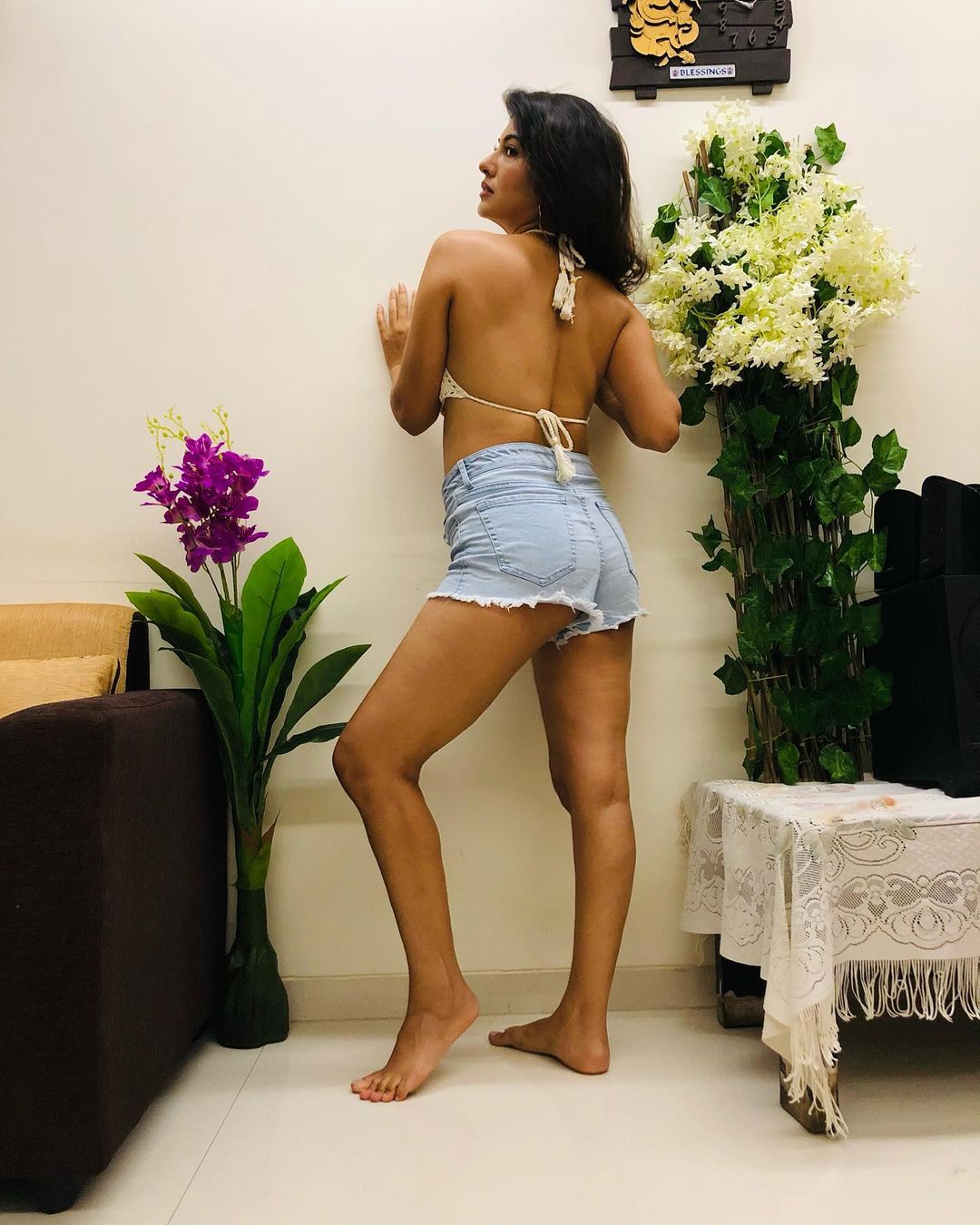 Poonam Rajput backless