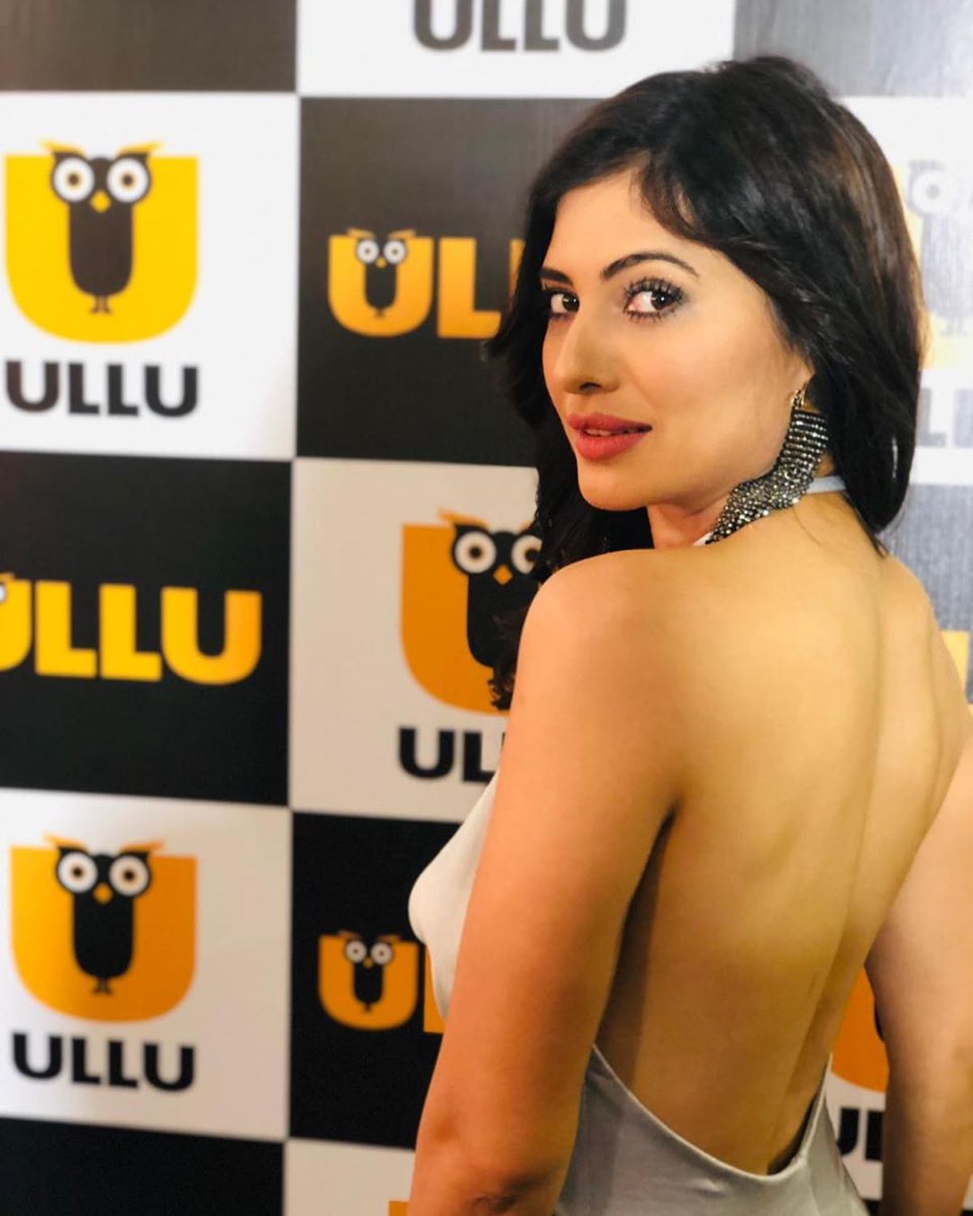 ullu actress Poonam Rajput