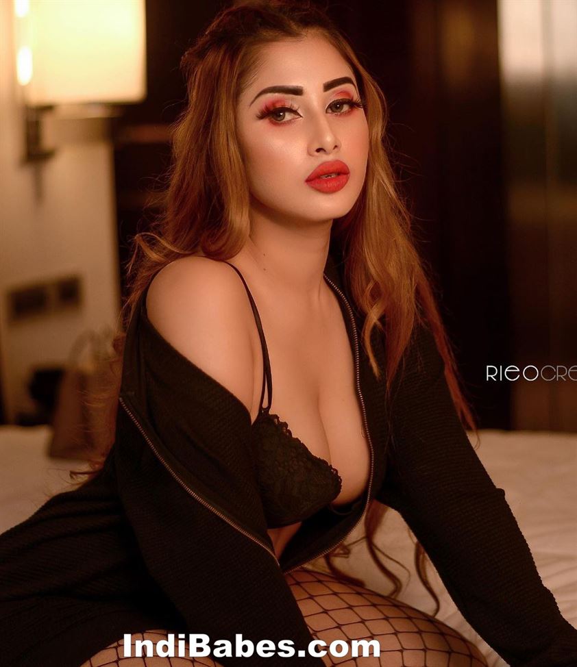 Bengali Beauty Jiya Roy Hot 26