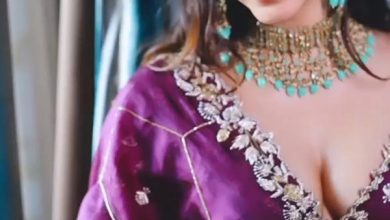 esshanya maheshwari cleavage indian outfit 8