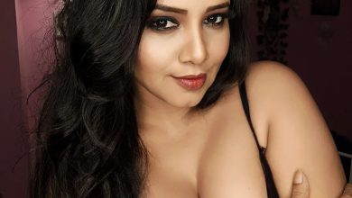 Priya Gamre ullu actress 18