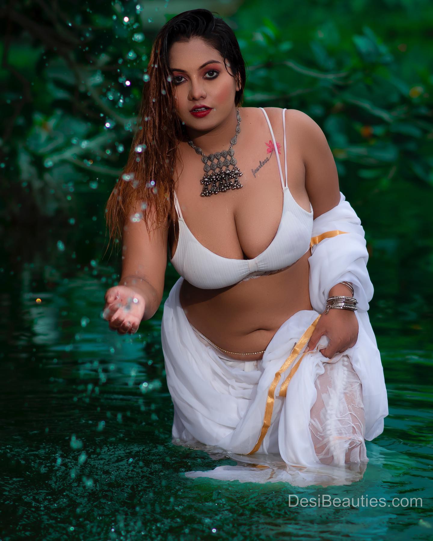 Indian Desi Model Hot Photo Wearing White Closeup Images 10 Indian Desi Model Hot Photo 02